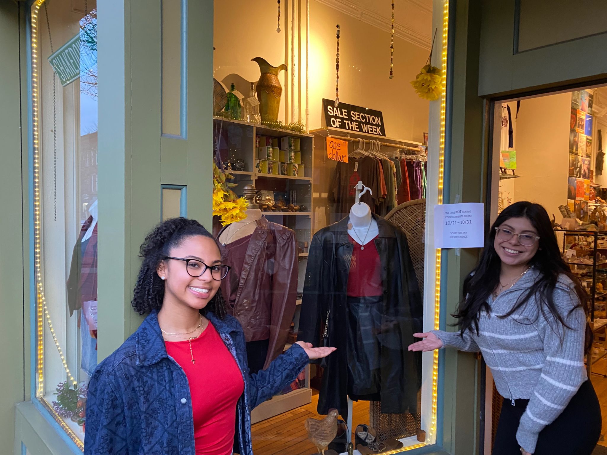 Gisselle Rojas De La Luz: Window Display